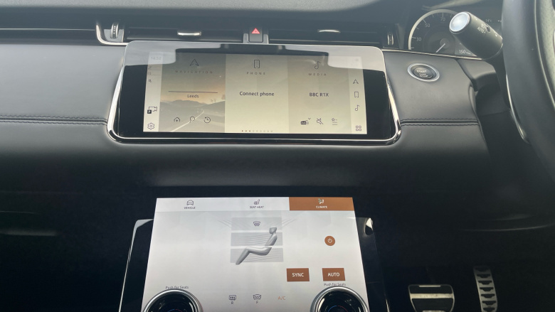 Land Rover Range Rover Evoque 1.5 P300e R-Dynamic HSE 5dr Auto Hatchback